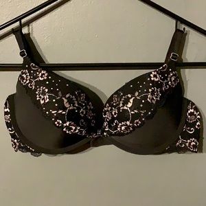 Victoria’s Secret black push-up bra
